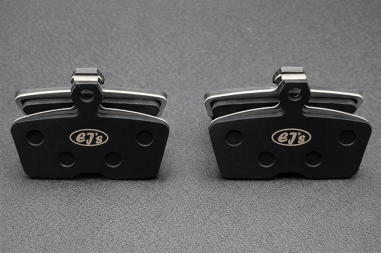 2 Pairs SRAM Code, DB8, G2 RE, Guide RE, Motive – Pro Semi-Metallic Disk Pads