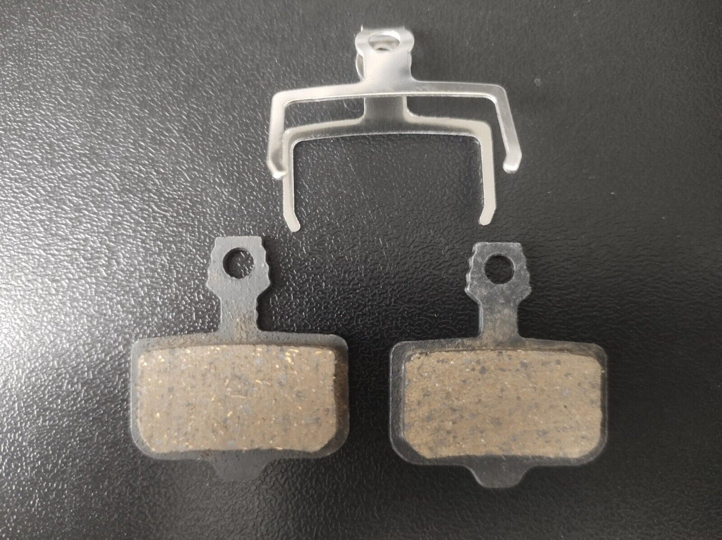 2 pairs of Organic, Semi-Metallic Disc Brake Pads for Avid Elixir 1-3-5-7-ER-CR