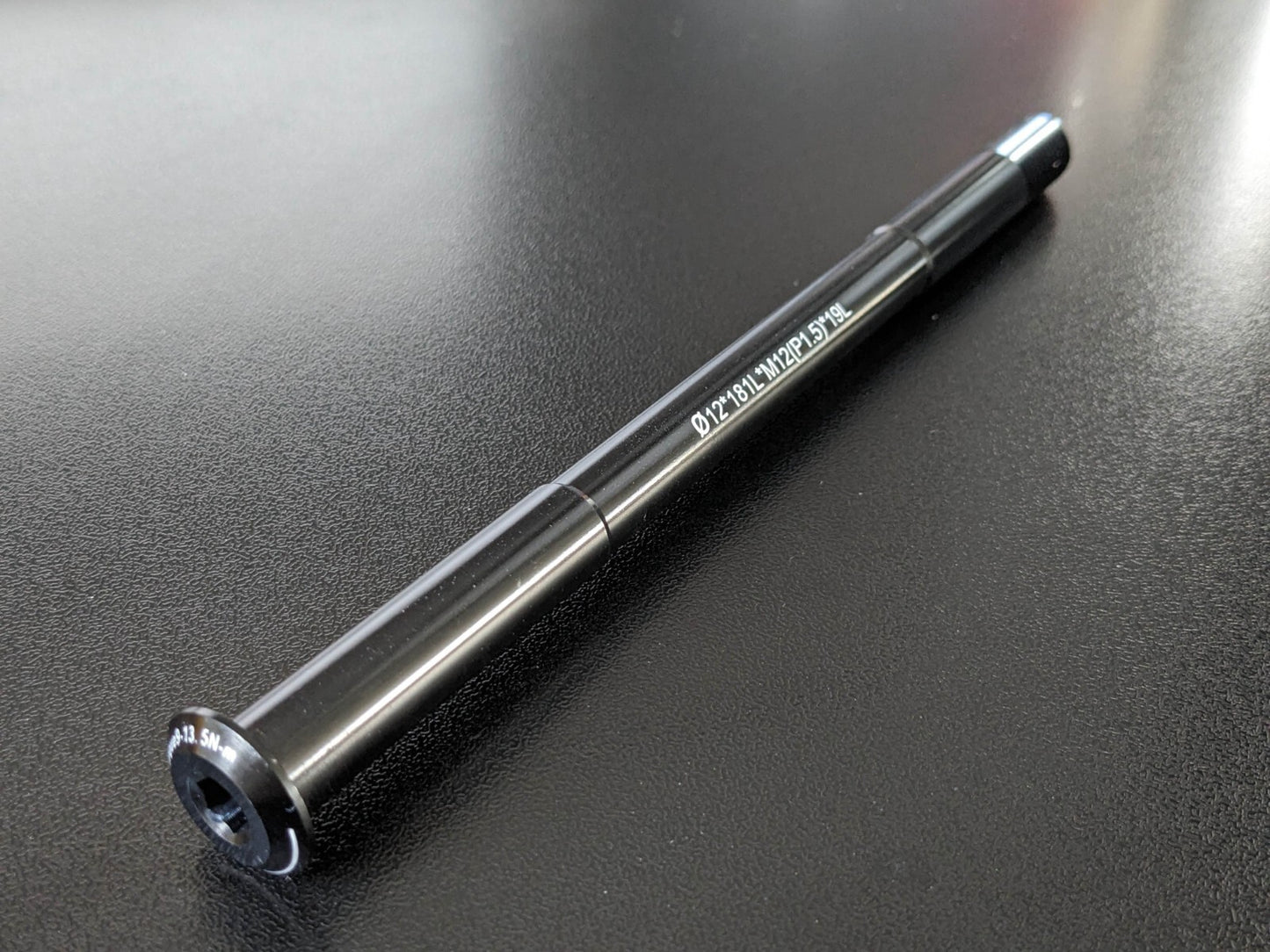 180mm x 12mm x 1.5mm Pitch Rear Thru Axle