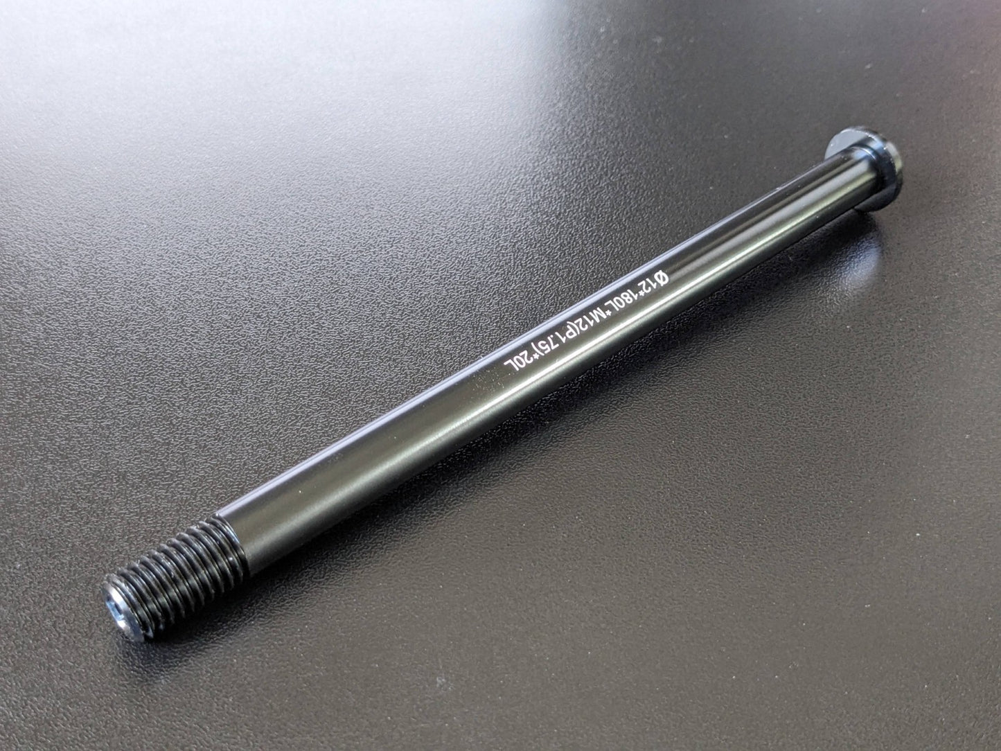 12 x 180 x 1.75 MTB Rear Thru Axle SRAM compatible