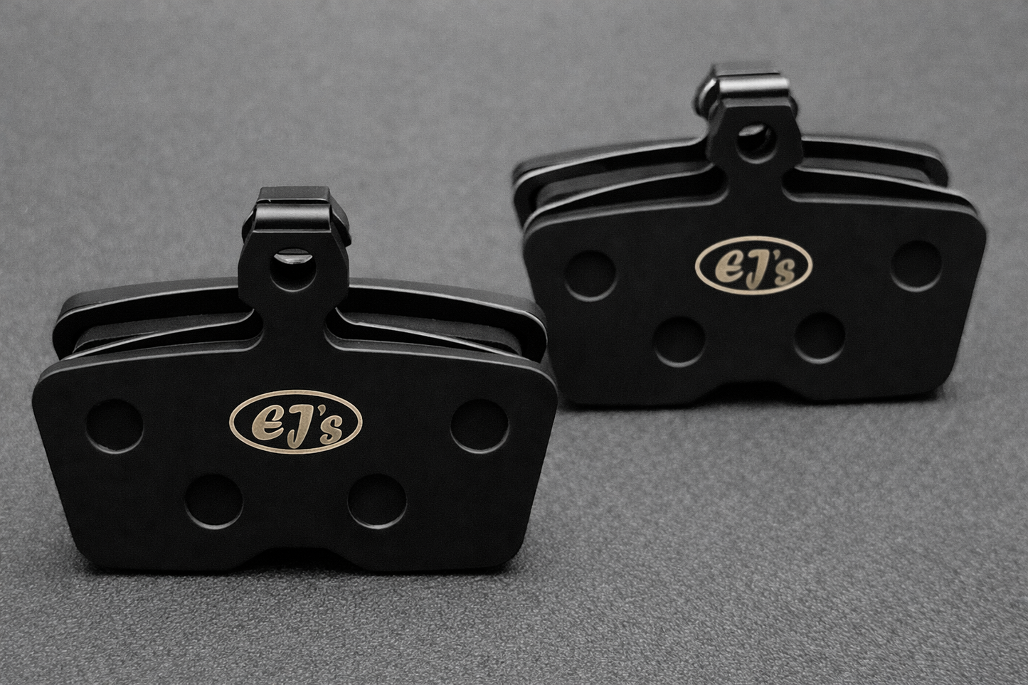 2 Pairs SRAM Code, DB8, G2 RE, Guide RE, Motive – Pro Semi-Metallic Disk Pads