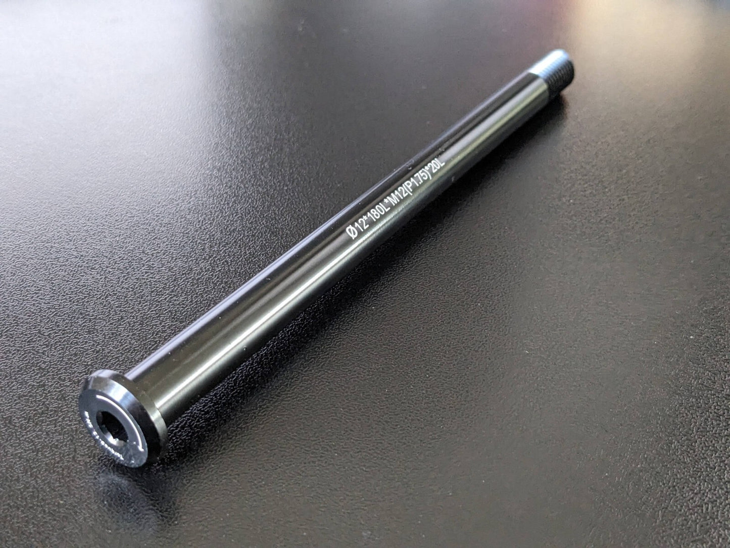 12 x 180 x 1.75 MTB Rear Thru Axle SRAM compatible