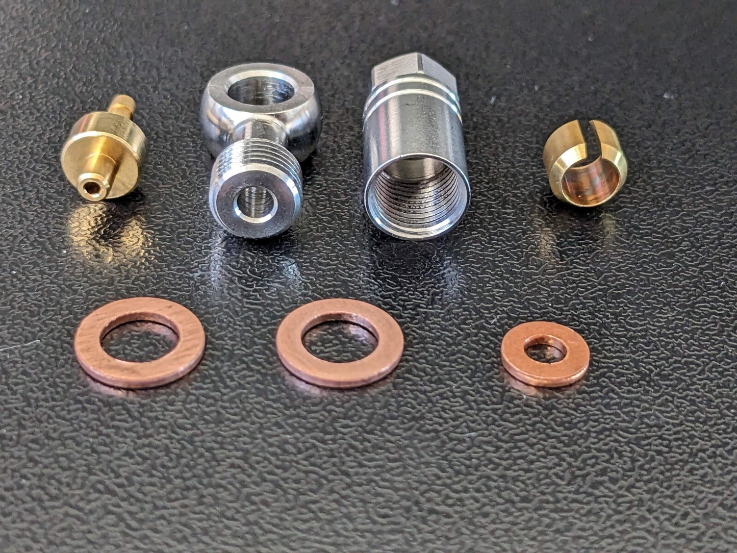 Hope 90 Degree (Banjo) Connector - (For 5mm Black Hose) Hope Brake Connector